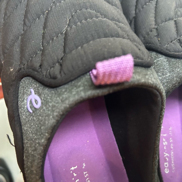 EASY SPIRIT womens size 8.5 black mules / slip ons - Picture 7 of 8